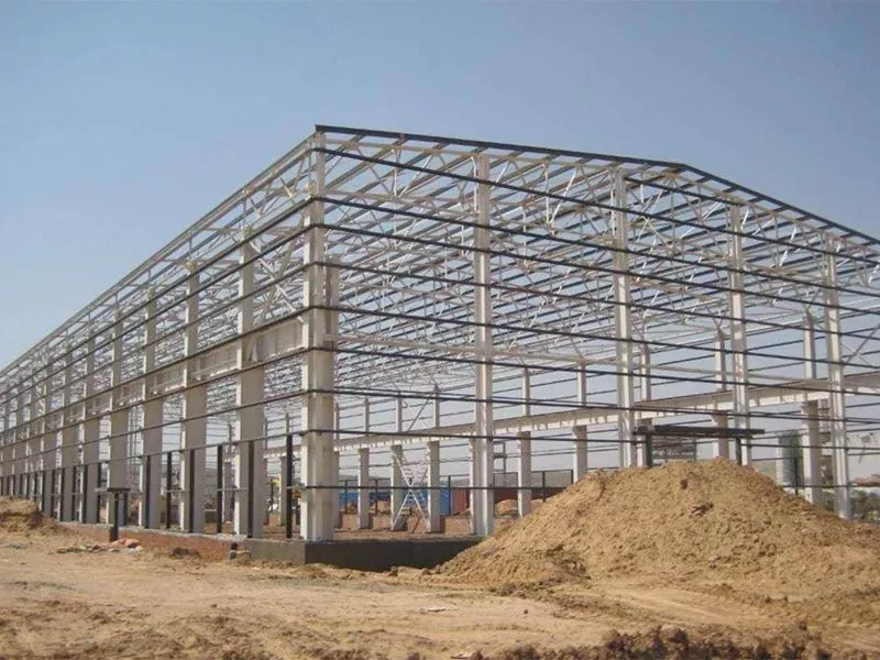 Què fa que els edificis de fàbriques d'acer siguin la millor solució per a l'expansió industrial?