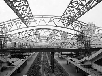 Estació de tren d'estructura lleugera d'acer prefabricada