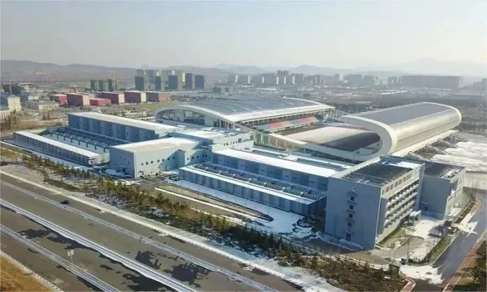 Estadi esportiu prefabricat de forma especial