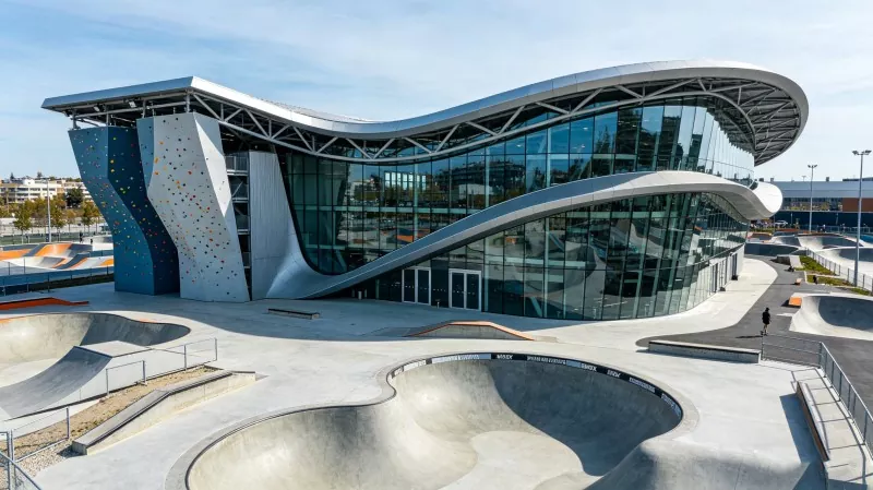 Centre integral d'esports extrems d'estructura d'acer