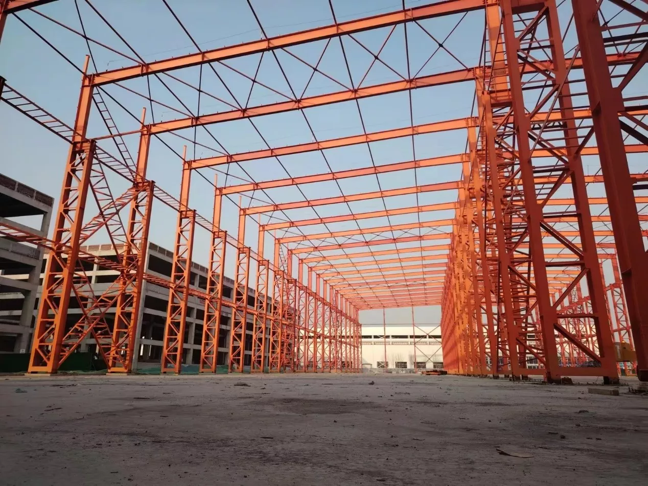 Hangar d'estructura d'acer