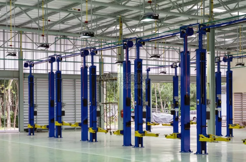 Garatge de manteniment d'estructures d'acer