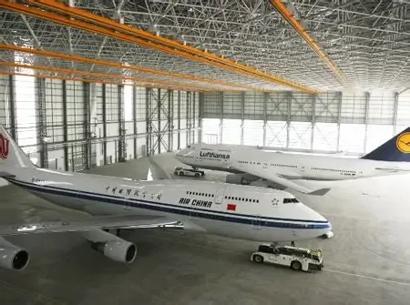 Hangar de manteniment d'estructures d'acer