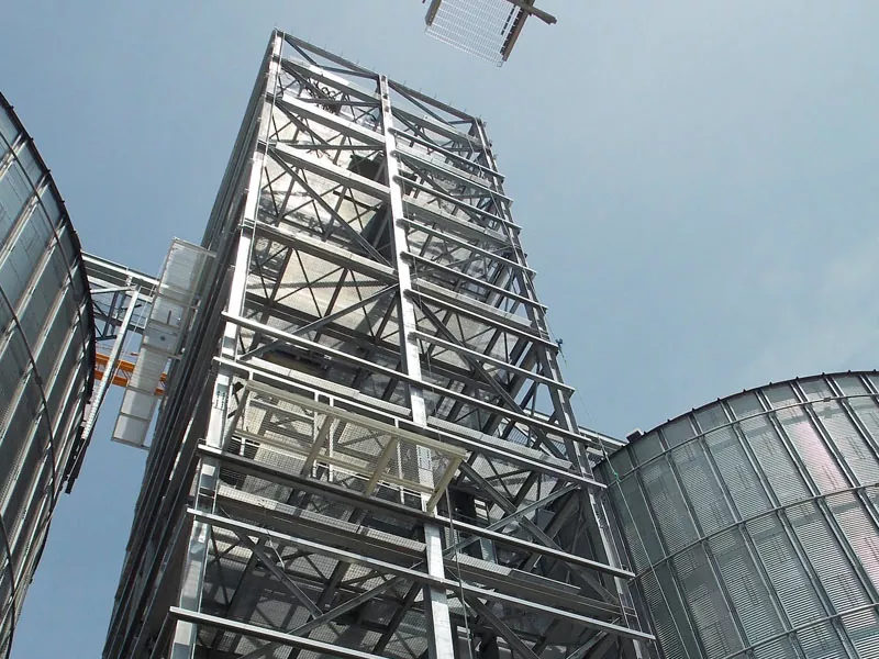 Torre d'estructura d'acer